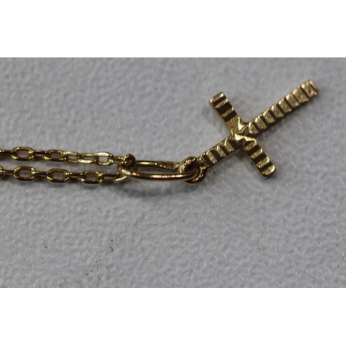 201 - 9CT GOLD CHAIN & 9CT GOLD SMALL CROSS PENDANT 1.71G ( P23066359 / C )