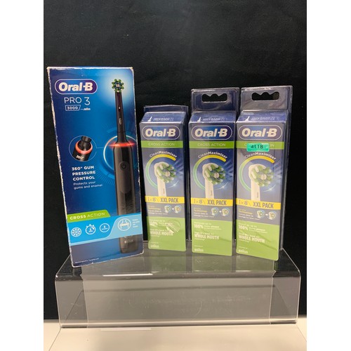 181 - ORAL B PRO 3 CROSS ACTION ELECTRIC TOOTHBRUSH & 3 X XXL PACKS OF HEADS TOTAL RRP £96.32 ( P23078... 