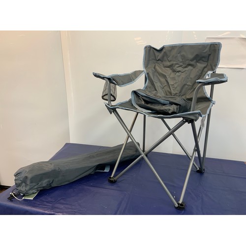 201 - 2 X TESCO FOLDING CAMPING CHAIRS IN BAG (GREY) TOTAL RRP £26.50 ( P23078825 / C )