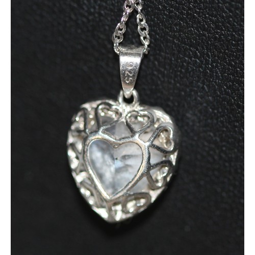 228 - SILVER 925 NECKLACE WITH SILVER 925 HEART PENDANT ( P23231896 / C )