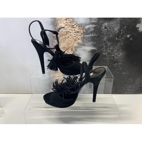 180 - DUNE SUEDE TASSEL HEELS SIZE 37 - AS NEW RRP APPROX £90 ( P20212325 / a )