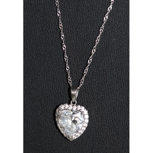 228 - SILVER 925 NECKLACE WITH SILVER 925 HEART PENDANT ( P23231896 / C )