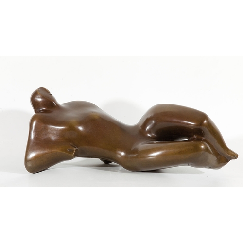 84 - BERNHARD HEILIGER* (Stettin 1915 - 1995 Berlin)Lying figure, 1949bronze, 25 x 65 x 27 cmverso signat... 