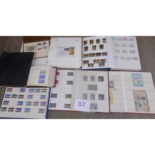 37 - Collections and Mixed Lots; Box with omnibus albums/stockbooks (1945-46 Victory m.m./u. with some st... 