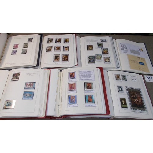 30 - Collections; Thematics; Art; seven large Lighthouse albums with a collection of Art, arranged by art... 