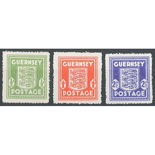 2298 - Guernsey; 1941-44 Arms set (3) u.m., SG 1-3 cat.£22.