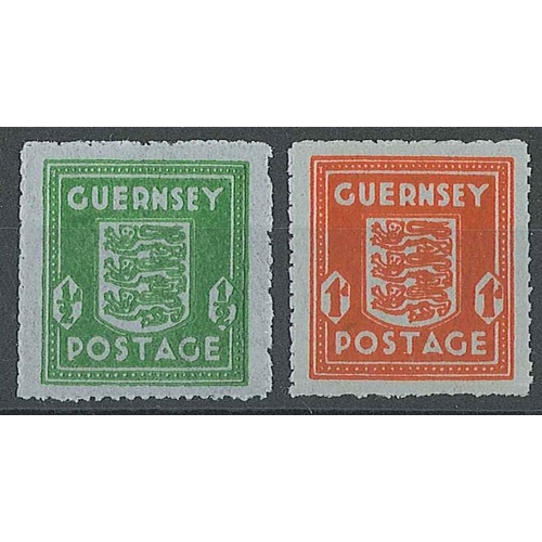 2299 - Guernsey; 1941-44 Arms set (2) on bluish French banknote paper u.m., SG 4-5 cat.£50.... 