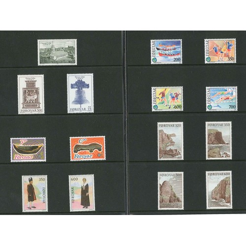 1352 - Faroe Islands; 1989 year pack with 15 u.m. stamps. [Stock photo]