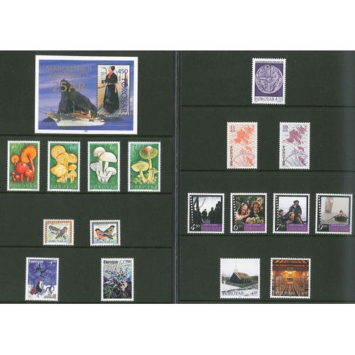 1360 - Faroe Islands; 1997 year pack with 17 stamps and 1 m.s. u.m.