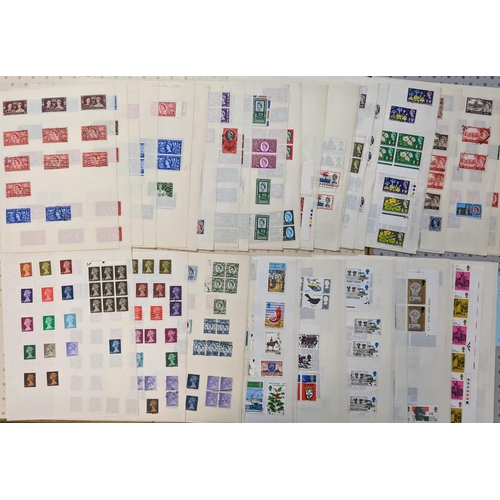 397 - UK Collections; pre-decimal collection, from a few QV, with most value in some m.m. KG5/KG6, and in ... 