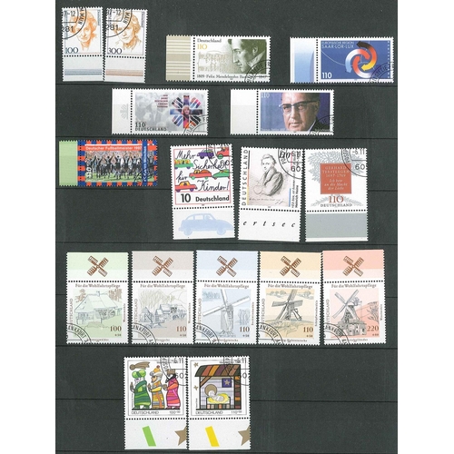 192 - Germany; Unified; 1997-2004 fine used (c.t.o.) collection in stock-book, all-different. Cat.£1,196 (... 