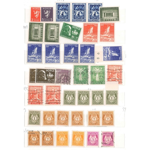 278 - Norway; 1856-1980s mix in stockbook, mixed condition (inc. some mint stuck), from 1867-68 4skill4 (1... 