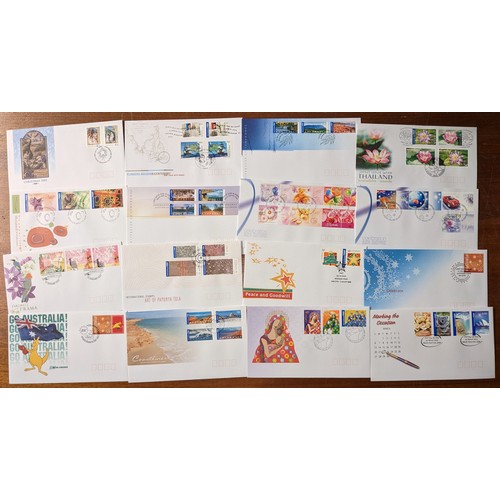 1287 - Australia; 2000-05 small bundle of illus. unaddressed FDCs (32 different, inc. a couple of joint iss... 