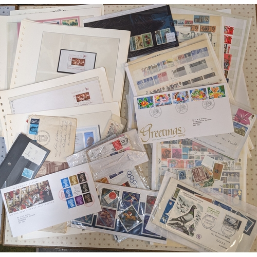 365 - Mixed Lots; medium box with clearance lot of all-world pages and stockleaves, loose stamps, some dup... 