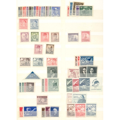 67 - Czechoslovakia; broken stockbook with useful mix inc. 1945-53 mint range (mainly u.m., mainly in set... 