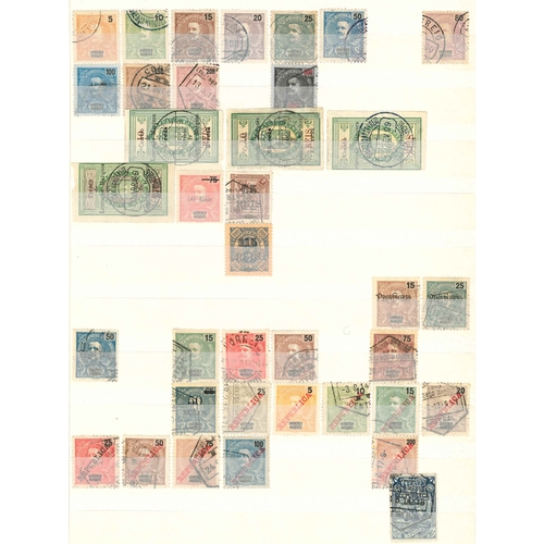 295 - Portuguese Colonies; attractive collection in stockbook (25 sides with stamps) of Moçambique ... 