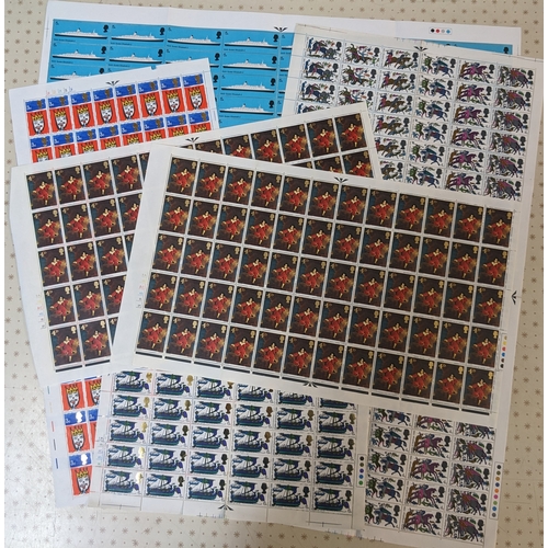 776 - UK Mixed Lots; 1966-70 small bundle of complete u.m. commem sheets (15 different plus 9 duplicates).... 