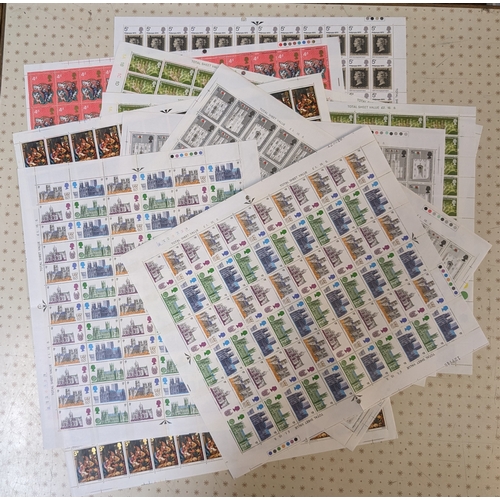 776 - UK Mixed Lots; 1966-70 small bundle of complete u.m. commem sheets (15 different plus 9 duplicates).... 