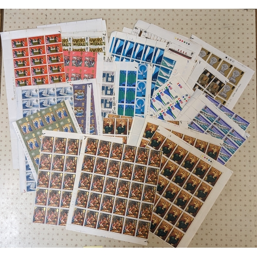 769 - UK Mixed Lots; mainly 1966-70 bundle of u.m. part sheets (all quarter-sheet or larger) of commems, n... 