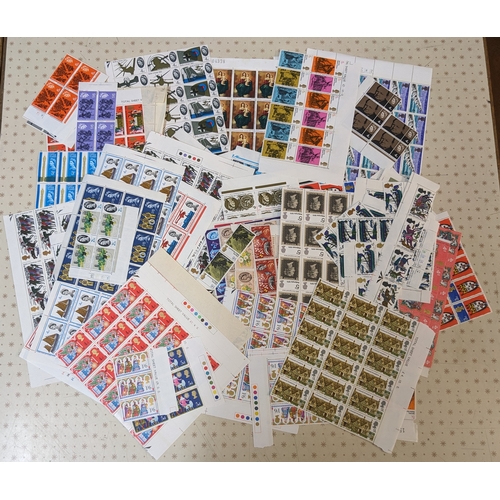 772 - UK Mixed Lots; mainly 1966-70 bundle of u.m. blocks (all smaller than quarter-sheet) of commems, no ... 