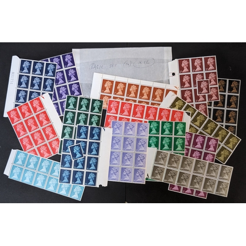 2757 - UK; 1967-70 Machin basic set (16) - 34 u.m. sets, mainly in blocks. Cat.£2 per set = £68... 