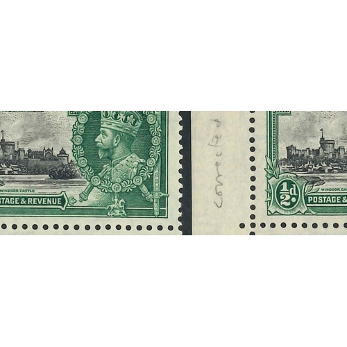 2104 - Malta; 1935 Silver Jubilee ½d two l.m.m. corner pairs - one with the 