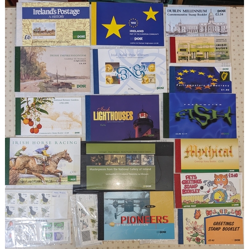 202 - Ireland; Booklets; 1988-2004 selection of 20 different u.m. booklets, mainly prestige style. Face va... 