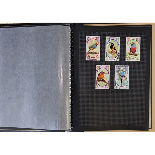 1041 - Thematics; Birds; collection in SG Swing-o-Ring album, mainly about 1960s/70s, many in sets. Mainly ... 