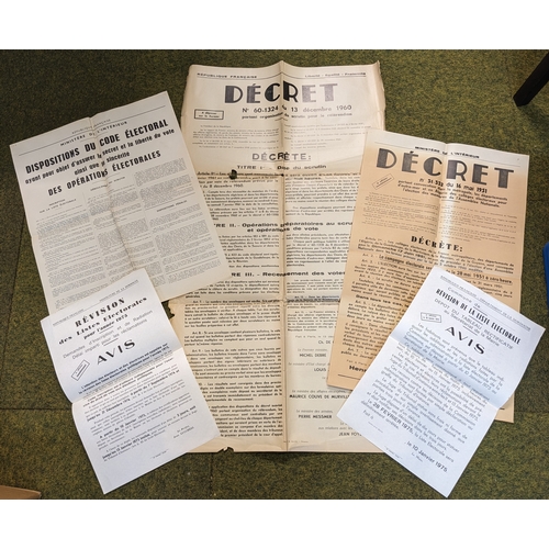 107 - France; Ephemera; February to October 1940 selection of newspapers (single sheets) including many re... 