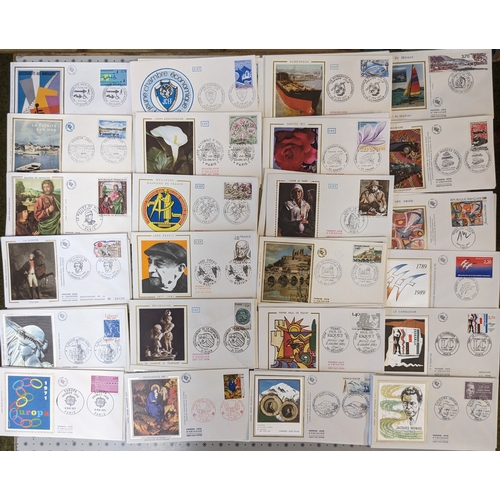 104 - France; 1969-90 big bundle of illus. unaddressed first day covers, mainly 