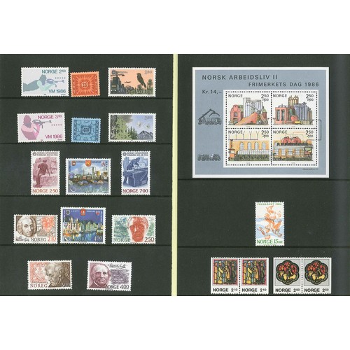 2219 - Norway; 1986 year pack containing 19 stamps and 1 m.s. u.m., face NKK.83.90.