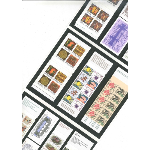 2432 - Sweden; 1995 booklets year pack containing 14 u.m. bkts., face value SEK.387.60 [stock photo]... 