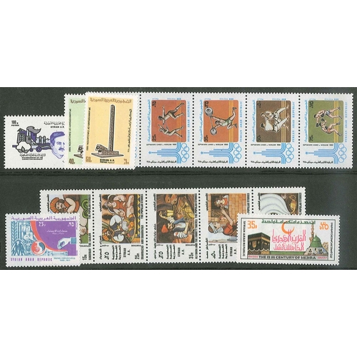 2472 - Syria; 1978-80 u.m. seln. of 31 different sets and 2 m.s., cat.£42.