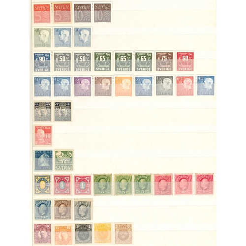 322 - Sweden; stockbook (32 sides) with duplicated mainly defins, majority used. Includes Ring Types (c.22... 