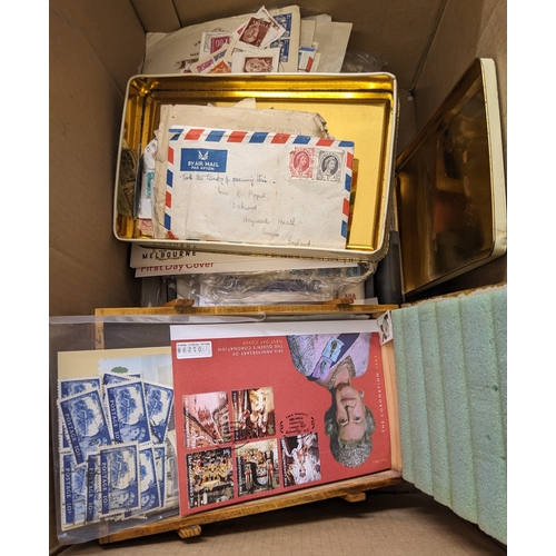 372 - Mixed Lots; carton with album pages (inc. NZ and Australia with some earlier), mix in small wooden b... 