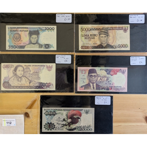 112 - Banknotes;&nbsp;Indonesia; 1985-95 seln. of five different notes, retail &pound;28.... 