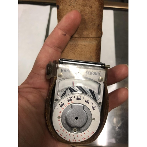 162 - VINTAGE LIGHT METER