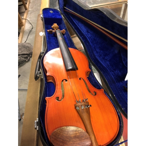 227 - VIOLIN & CASE