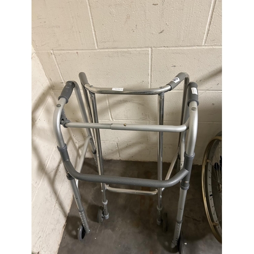 613 - x2 WALKING FRAMES