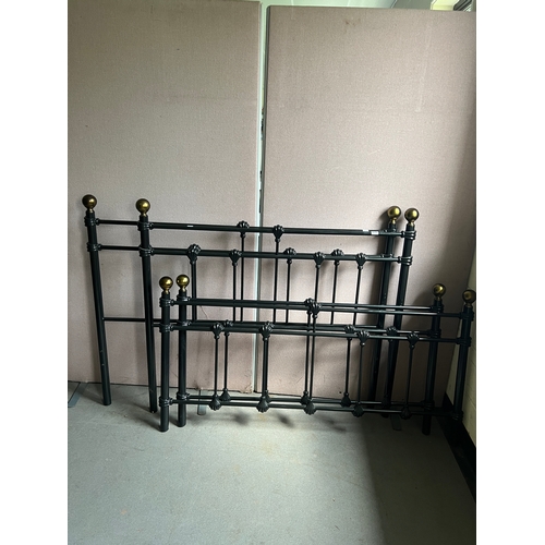 626 - METAL DOUBLE BED AND MATTRESS