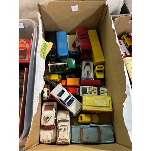 15 - x6 BOXES OF CARS, LORRY ECT. TO INCLUDE CORGI, DINKY & MATCHBOX. SOME BOXED