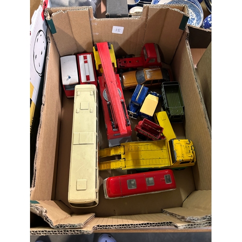 15 - x6 BOXES OF CARS, LORRY ECT. TO INCLUDE CORGI, DINKY & MATCHBOX. SOME BOXED