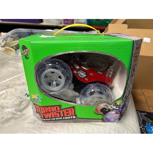 71 - CARS & HELICOPTER TOYS