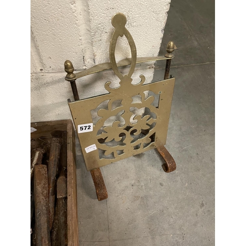 572 - BRASS FIRE GRATE