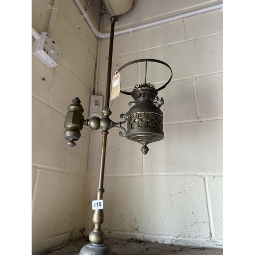 815 - ANTIQUE KEROSENE LAMP