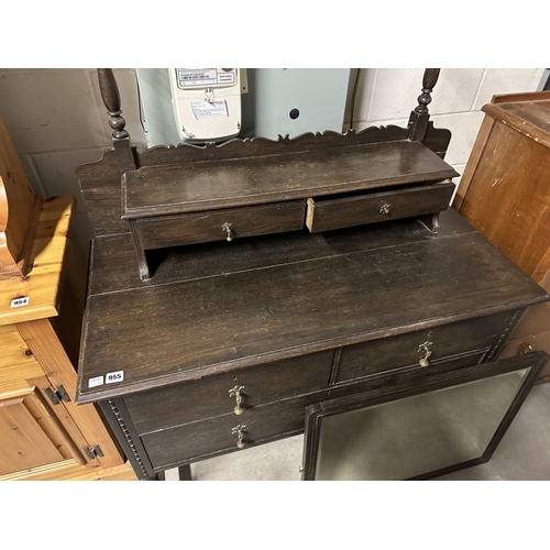 955 - OAK DRESSING TABLE