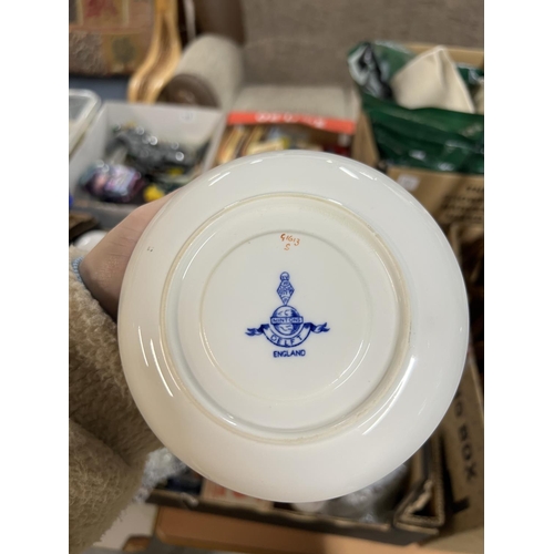 15 - BOX OF CHINA & GLASS ITEMS