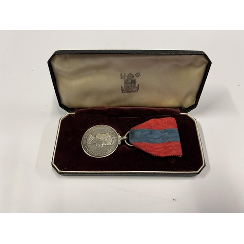 128 - SILVER WAR MEDAL CASED