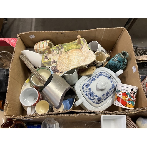 39 - X2 BOXES OF MIXED CHINA & KITCHEN WARE