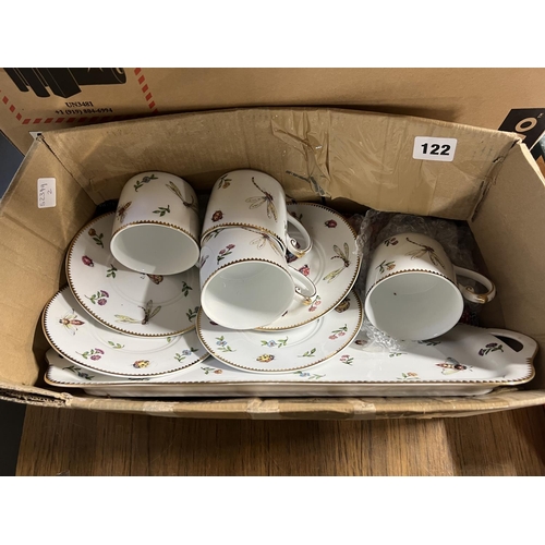 122 - TEA SET